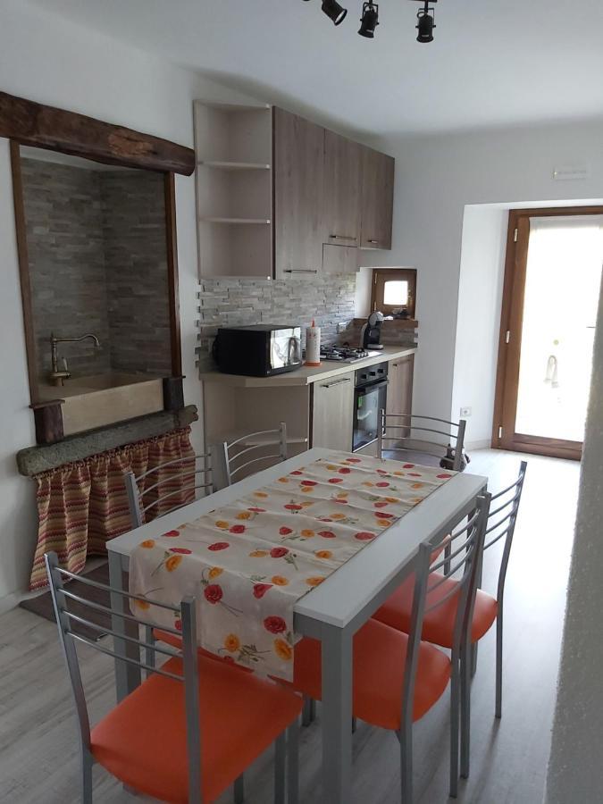 Casa Cimavilla Con Parcheggio Privato Gratuito Crevoladossola Exterior photo